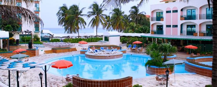 Islazul Los Delfines Hotel Varadero Buitenkant foto